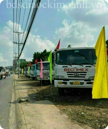 Mo rong nang cap quoc lo 13 len 8 lan xe Legacy Central cang duoc san don 3