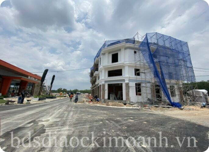 Nhà phố tại dự án Richland Residence đang dần hoàn thiện