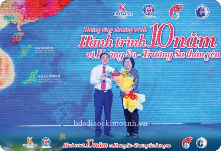 kim oanh group huong ve bien dao to quoc 6 1