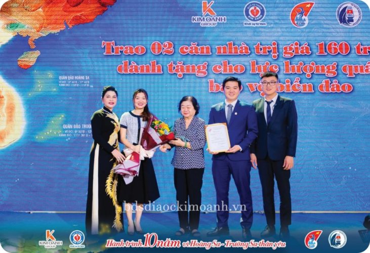 kim oanh group huong ve bien dao to quoc 8 1