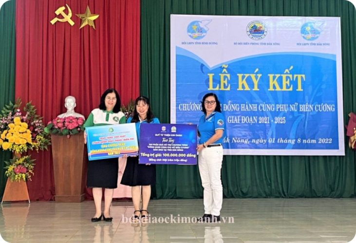 QUỸ TỪ THIỆN KIM OANH TẶNG QUÀ PHỤ NỮ KHÓ KHĂN VÙNG TÂY NGUYÊN 6 quy tu thien kim oanh tang qua phu nu kho khan vung tay nguyen 2