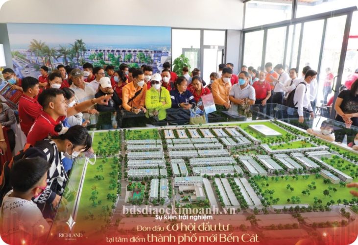 richland residence buc tranh soi dong tai bds ben cat 5