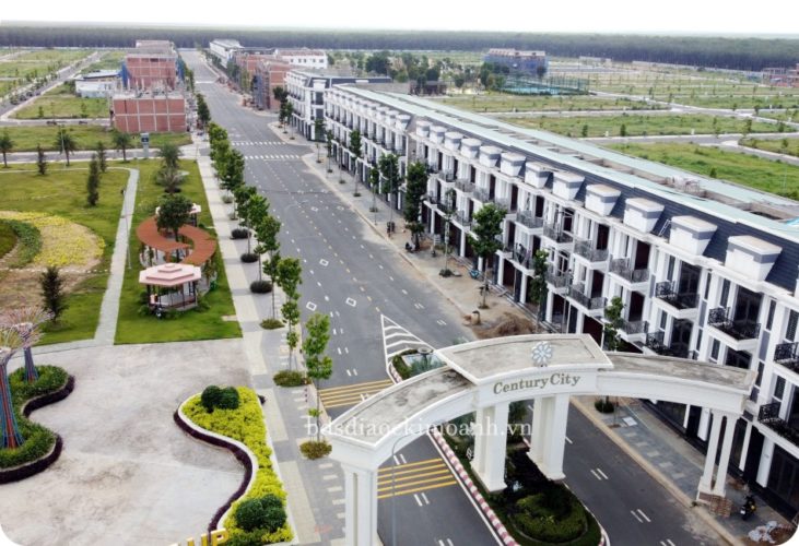 century city huong loi nho san bay quoc te long thanh 1