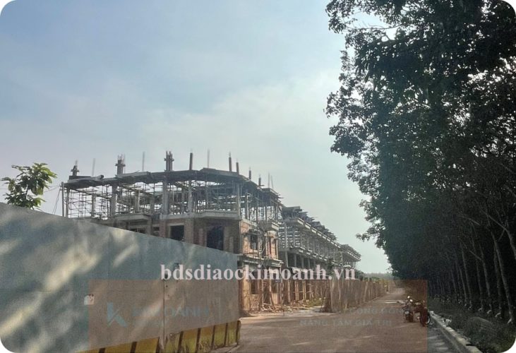 CENTURY CITY XUẤT HIỆN ĐÚNG THỜI KỲ "VÀNG SON" CỦA BĐS LONG THÀNH 7 century city xuat hien dung thoi ky vang son cua bds long thanh 4