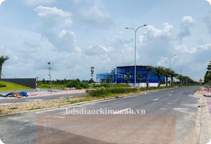 do xo di mua dat nen nhon trach mega city 2 duoc da tang gia 1