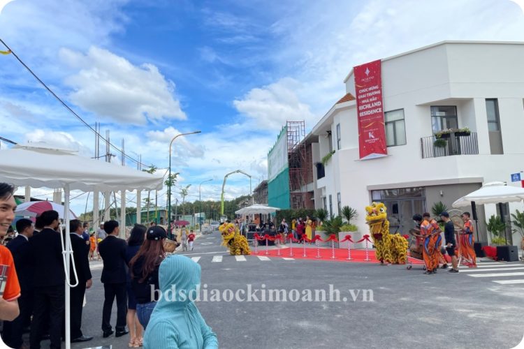 KIM OANH GROUP KHAI TRƯƠNG NHÀ Ỡ XÃ HỘI TẠI RICHLAND RESIDENCE 6 kim oanh group khai truong nha o xa hoi tai richland residence 4
