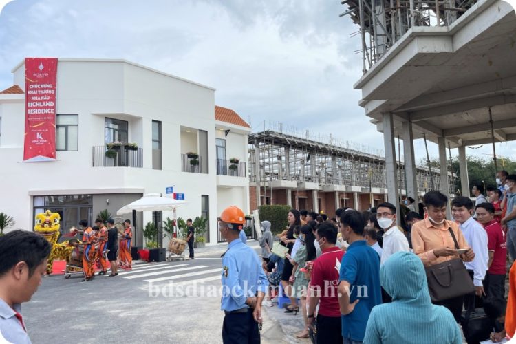 KIM OANH GROUP KHAI TRƯƠNG NHÀ Ỡ XÃ HỘI TẠI RICHLAND RESIDENCE 5 kim oanh group khai truong nha o xa hoi tai richland residence 6
